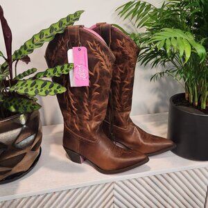 Women's Wide Calf Cowboy Boots | Size 9 | Brown Western Boots with Embroidered D